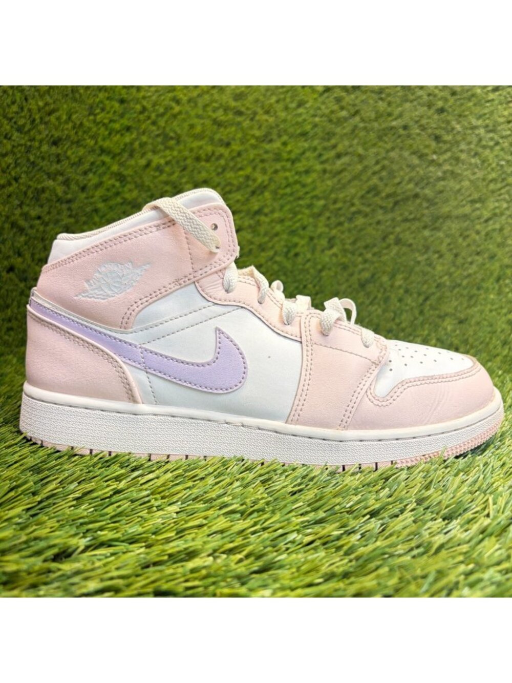 Nike Air Jordan 1 Mid Girls Size 7Y Pink White Athletic Leather Shoes Sneakers